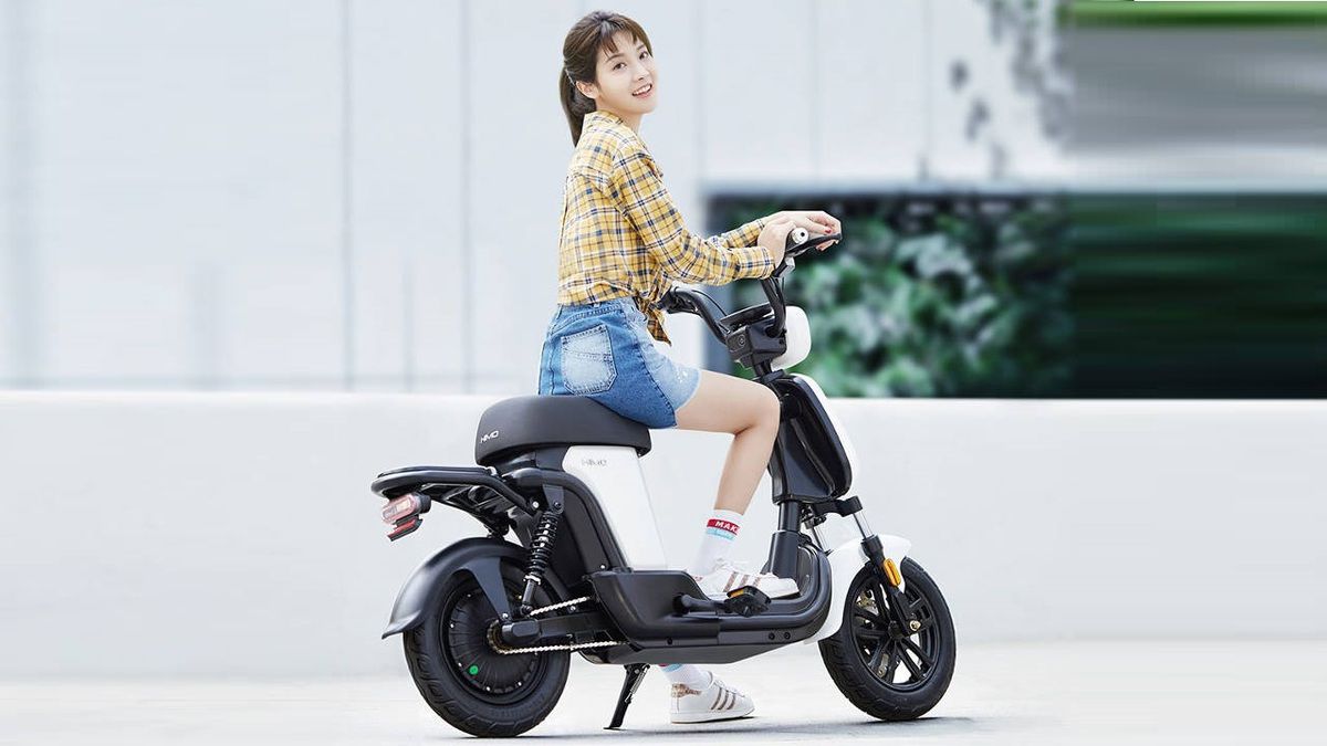 Xiaomi представила свій перший електромопед за ціною велосипеда. Xiaomi вже давно займається випуском двоколісного електротранспорту, довгий час компанія випускала бюджетні електровелосипеди.