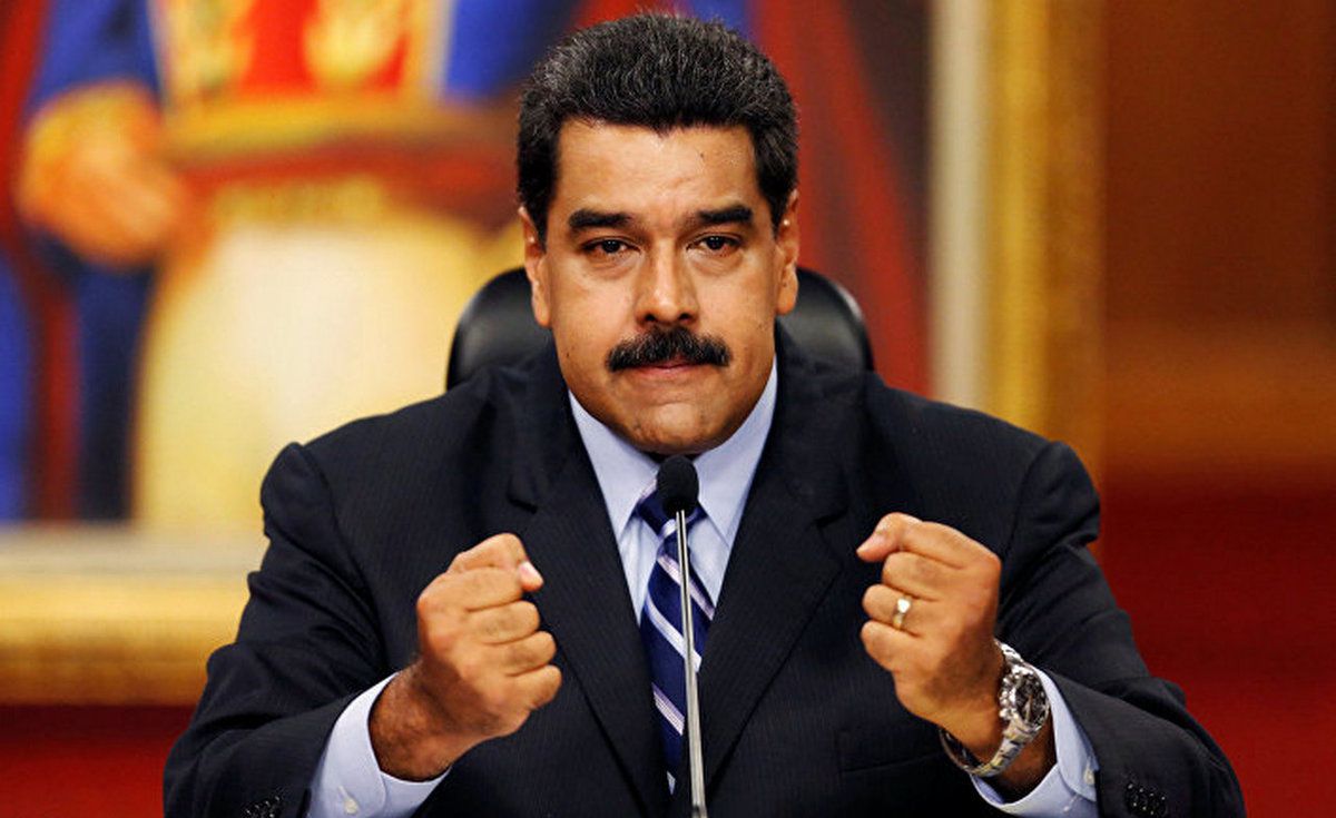 Мадуро заявив про вихід Венесуели з Організації американських держав. Глава Венесуели Ніколас Мадуро заявив, що жителі країни вітають її вихід з Організації американських держав.