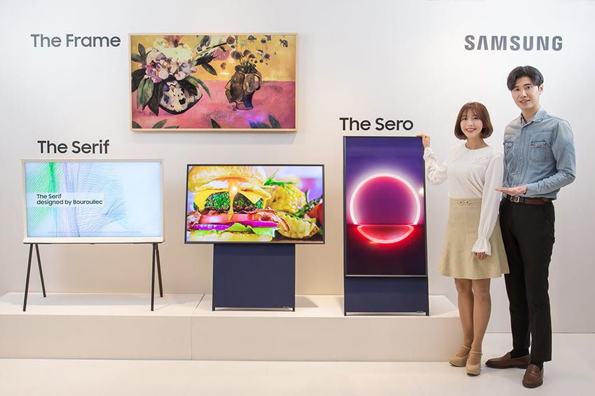 Samsung випустив телевізор для перегляду відео зі смартфонів — його можна повернути вертикально. Вертикальні відео — тепер легітимне.