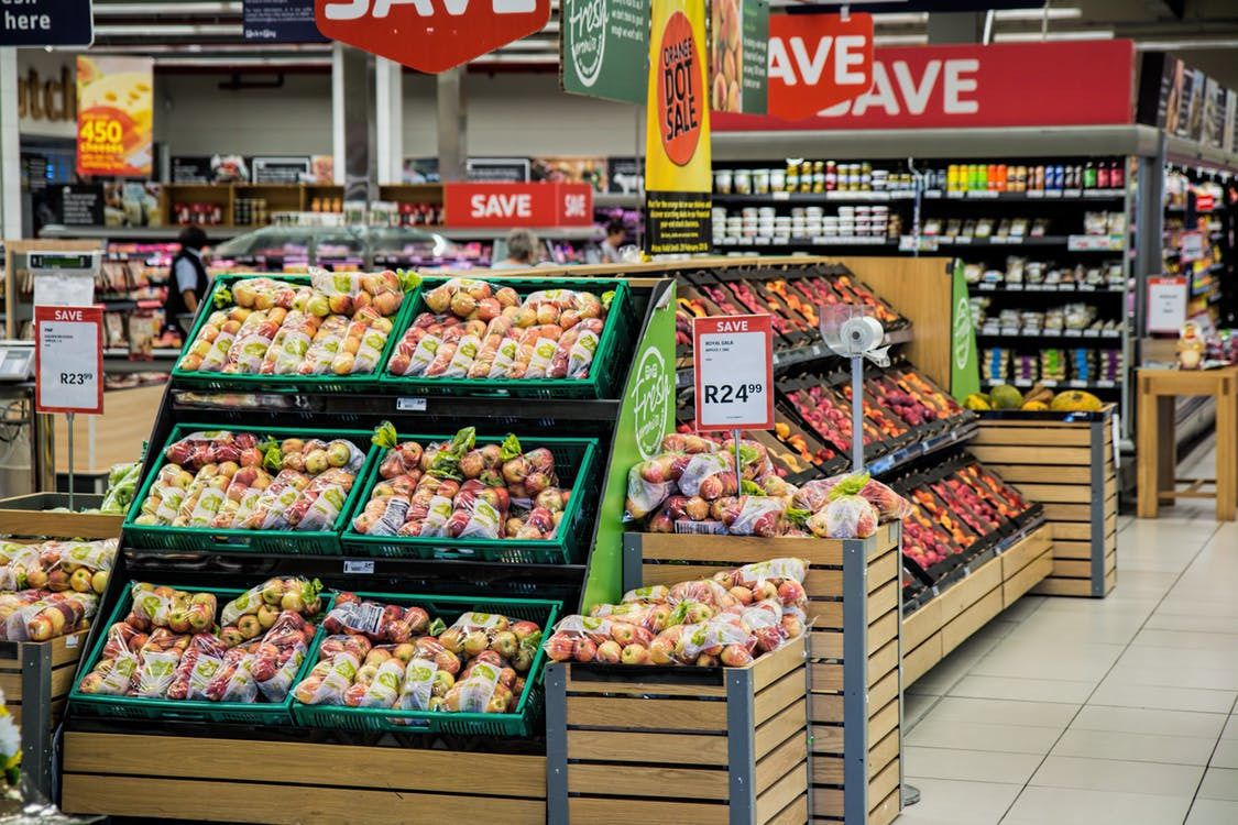 В Україні змінили вимоги до супермаркетів і магазинів. У всіх нових супермаркетах і магазинах має бути безбар'єрний простір.