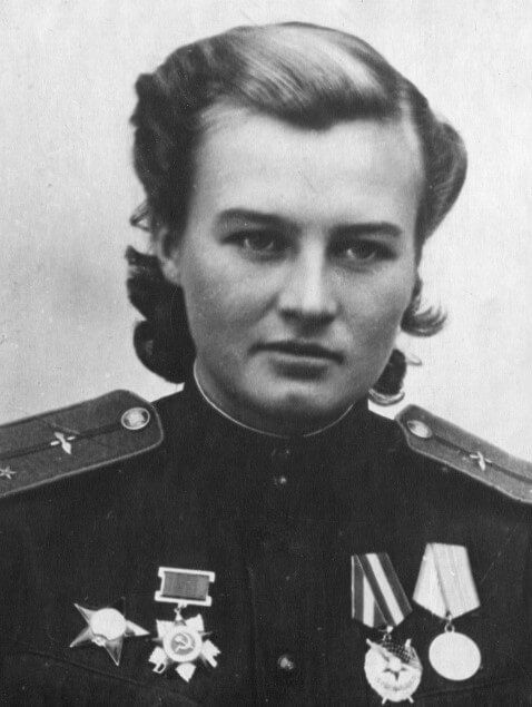Історія єдиного жіночого полку Другої світової, який німці називали "Нічні відьми". Історія з перших вуст.