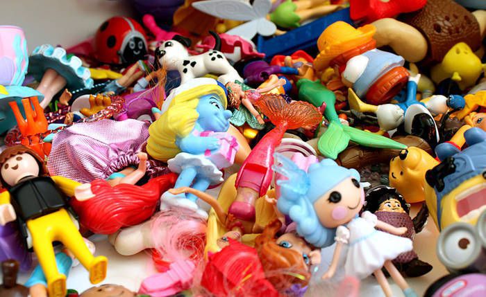 Чому дитині не потрібно купувати багато іграшок?. Психологи вважають, що велика кількість іграшок для дитини шкідлива.