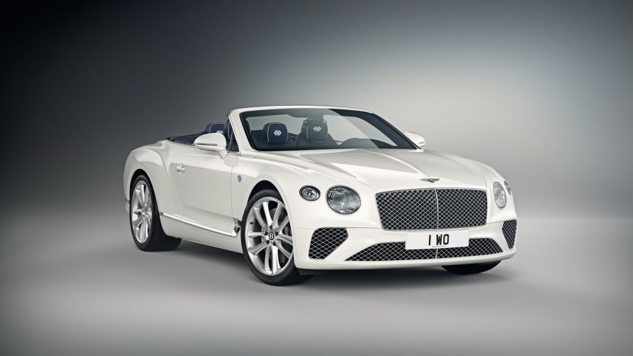 Bentley присвятила Баварії кабріолет Continental GTC. Колірна схема автомобіля символізує прапор федеральної землі.
