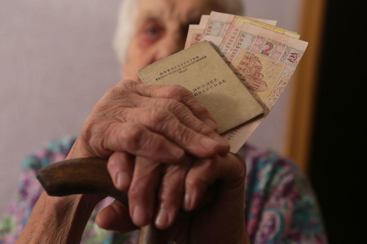 Стало відомо, наскільки зросли пенсії в Україні за рік. Зростання українських пенсій триває.