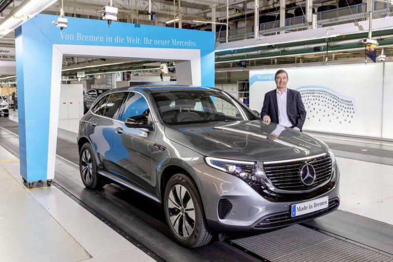 Mercedes EQC преміум-класу став найдешевшим електрокаром. Офіційна стартова ціна EQC в Німеччині становить 71 281 євро, включаючи податок.
