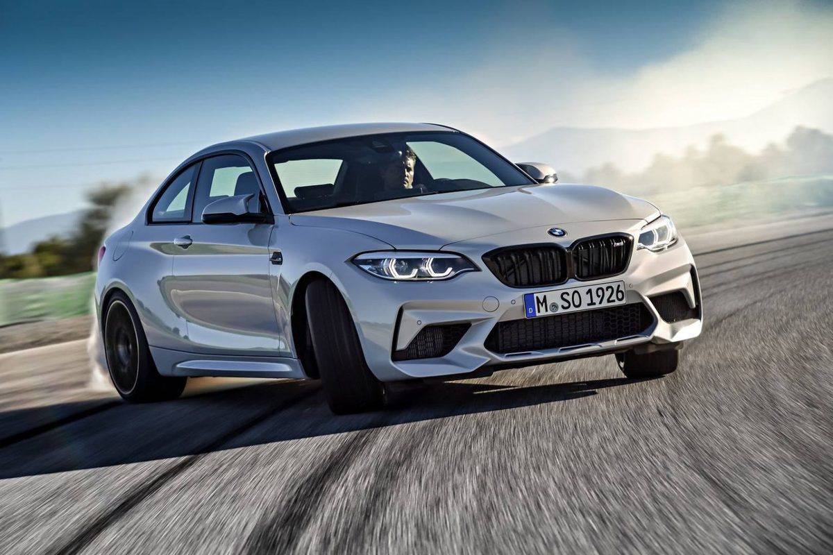 Новий BMW M3: повний привід і мотор потужністю 510 к.с. Новий BMW M3 оснастять новітнім 3-літровим бензиновим двигуном з подвійним турбонаддувом.