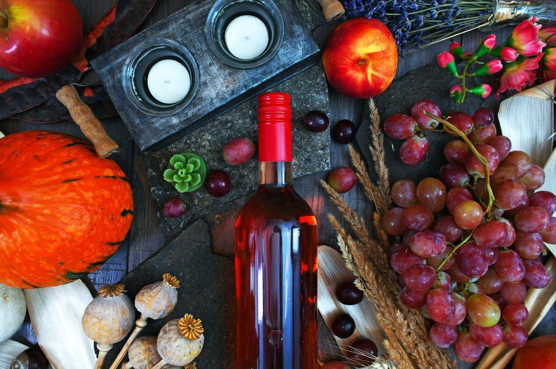 Винний етикет: як обрати вино в ресторані. Популярні питання, якими задаються новачки в алкогольному етикеті.