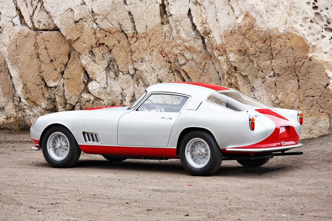 Ferrari 250 GT Tour de France Berlinetta виставили на аукціон. Спорткар розвиває швидкість до 253 км/год, а розгін до 96 км/год складає 7,2 с.