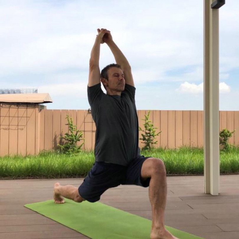 Святослав Вакарчук показав свою гнучкість під час занять йогою. Святослав Вакарчук завів власну сторінку в Instagram та поділився першими світлинами.
