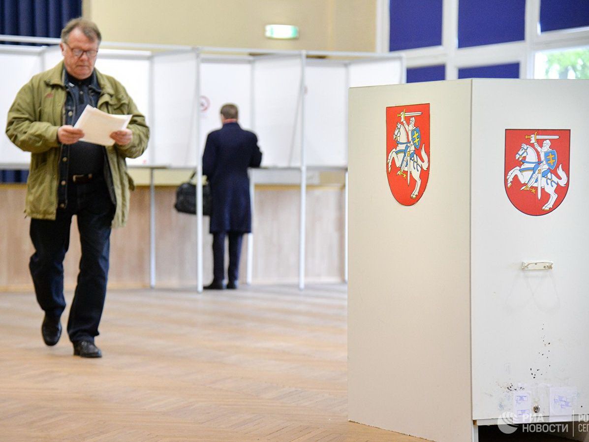 У Литві сьогодні стартував другий тур виборів президента. Перший тур пройшов 12 травня.