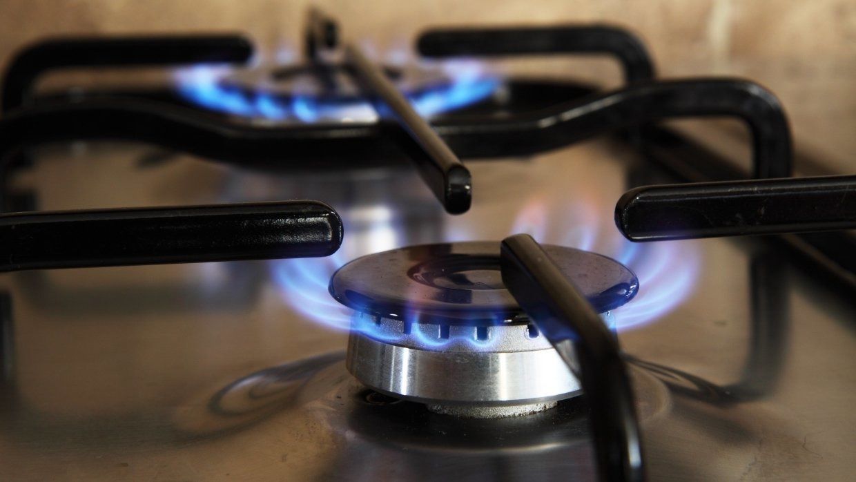 У липні Нафтогаз планує знизити ціни на газ для населення. У зв'язку з тим, що газ на міжнародному ринку знову дешевшає, компанія планує знизити «газові» тарифи на 8%.