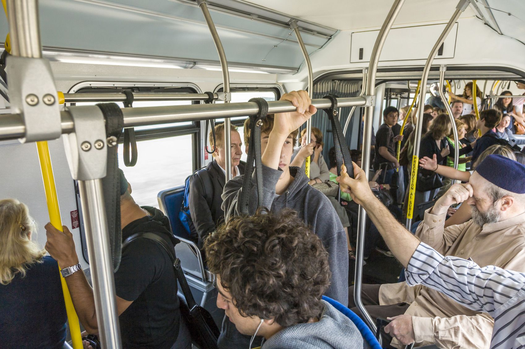 Які хвороби можна підхопити, користуючись громадським транспортом?. Чим можна захворіти після поїздки в автобусі?