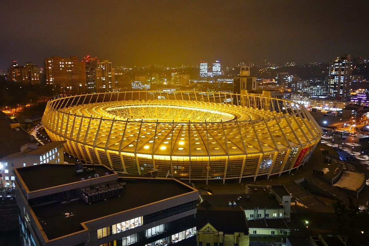 Олександр Хацкевич підписав новий контракт з Динамо. Завдання перед тренером чіткі — чемпіонство в УПЛ і вихід у групу Ліги чемпіонів.