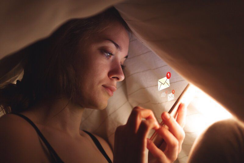 Вчені розповіли про небезпеку сну при включеному світлі. Медики твердять, що сон при світлі може істотно нашкодити здоров'ю.