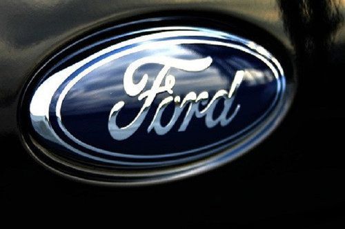 Компанія Ford відкликає близько 1,2 мільйона автомобілів. Американський автовиробник Ford Motor Co. відкликає близько 1,2 млн автомобілів Ford Explorer в країнах Північної Америки для усунення неполадок.