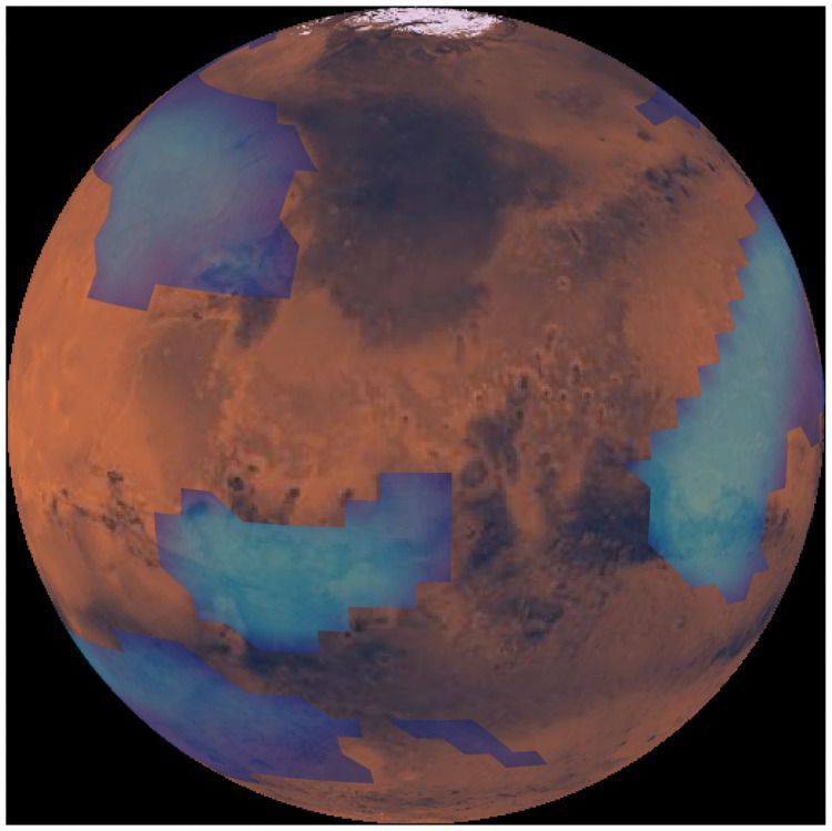Хмари на Марсі з'явилися від метеоритного пилу. У порівнянні з Марсом, хмари в атмосфері Землі утворюються при конденсації водяної пари.