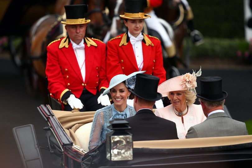 Кортеж Герцогів Кембриджських збив жінку. Дружини Кейт Міддлтон і принца Вільяма збили 83-річну жительку Лондона.