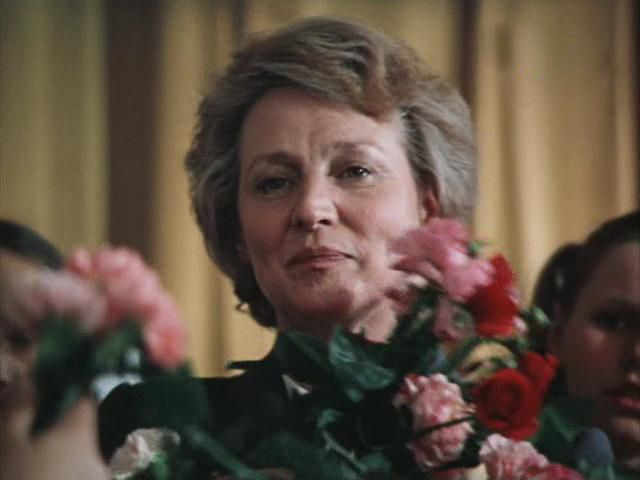 На 82 році пішла з життя радянська актриса, яка знялась в фільмі "Висоцький. Спасибі, що живий". Сьогодні, 25 червня, померла актриса театру і кіно, професор і театральний режисер Алла Покровська.