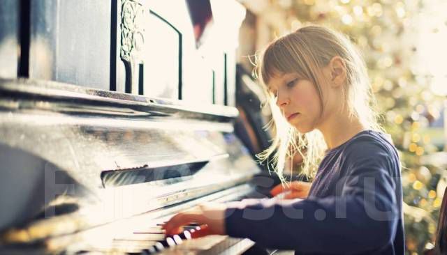 Дослідження: заняття музикою допомагають ставати успішнішими в навчанні. Дослідження показало, що гра на музичних інструментах сприяє кращому освоєнню освітніх програм.