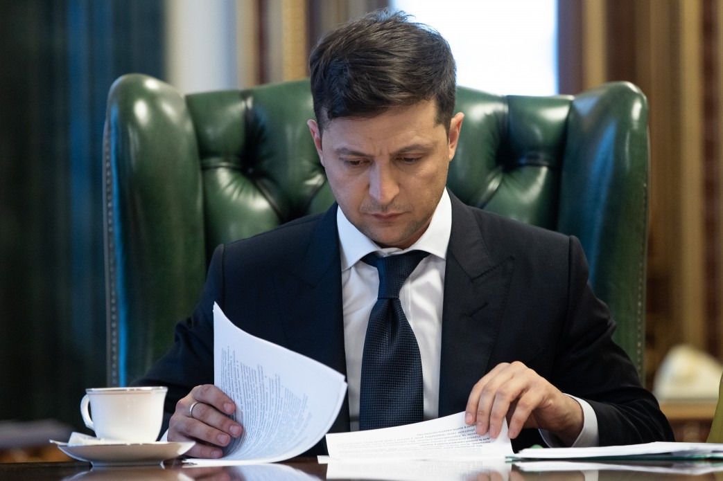 Володимир Зеленський отримав першу президентську зарплату. Зазначена сума була нарахована за 10 днів його роботи.