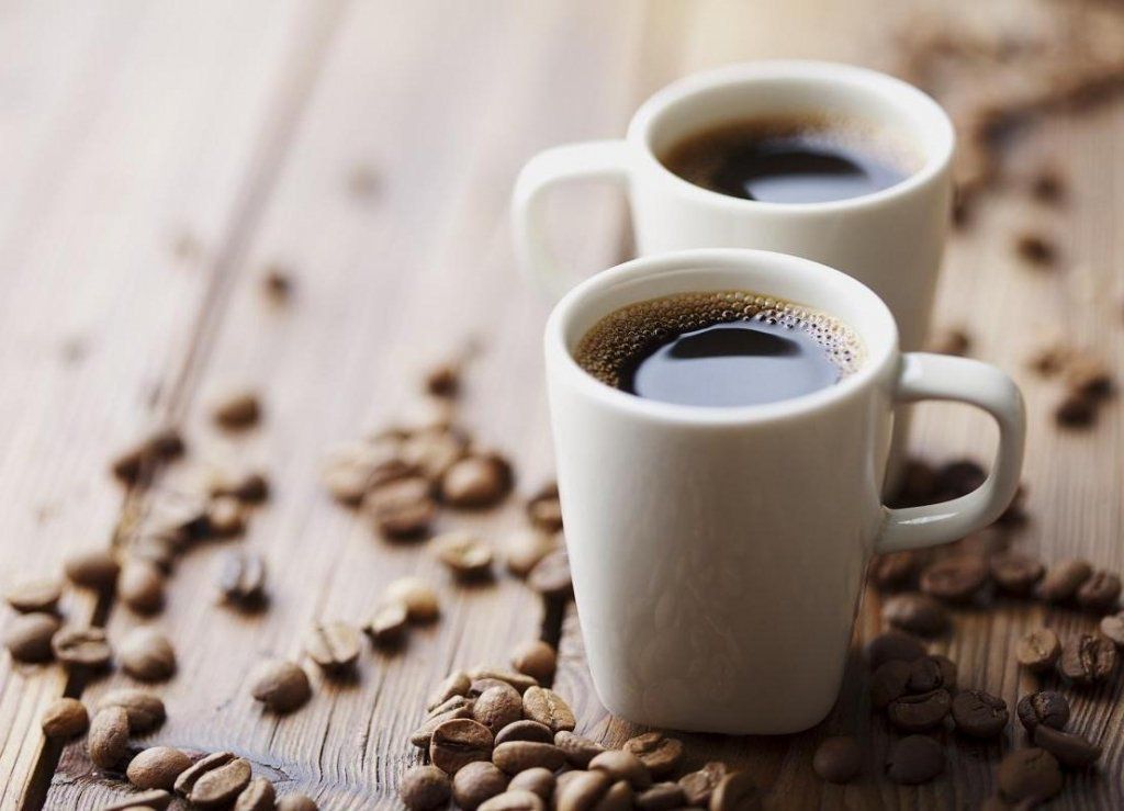 Дослідження австралійських вчених: кава підвищує фізичну витривалість. Для підвищення продуктивності вчені радять пити каву приблизно через 45-90 хвилин до тренування.