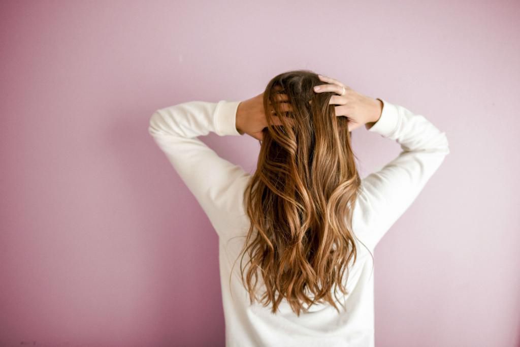 Приголомшливий об'єм волосся: лайфхаки, які допоможуть домогтися бажаного ефекту. Якщо хочеш пишну і об'ємну копицю — ми тут, щоб допомогти.
