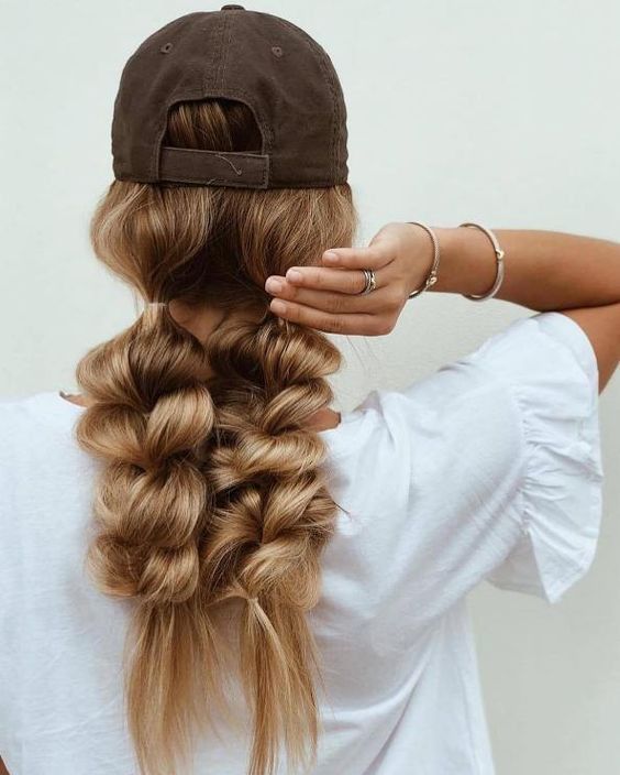 Легкі літні зачіски на довге волосся. Якщо ви не знаєте, як укласти довге волосся влітку, ця добірка підкине вам кілька актуальних ідей.