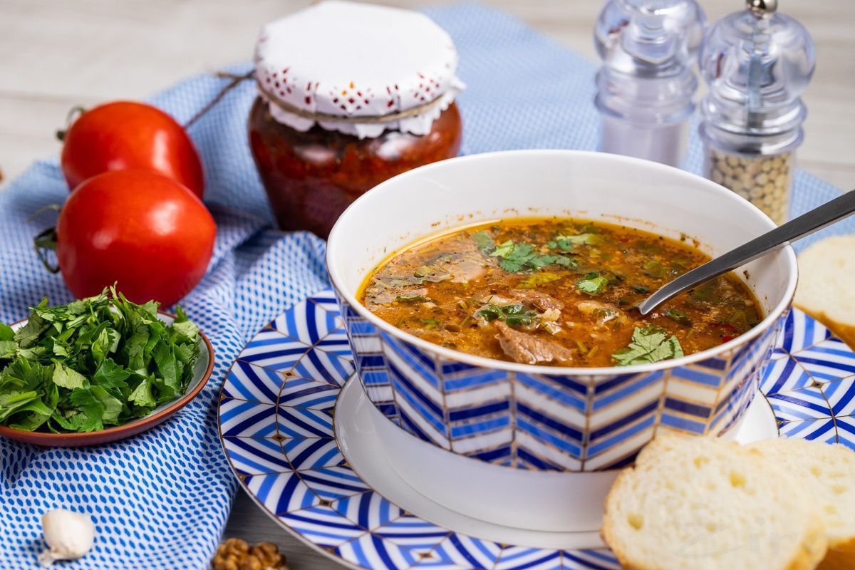 Грузинський суп харчо: гостро, смачно й ароматно