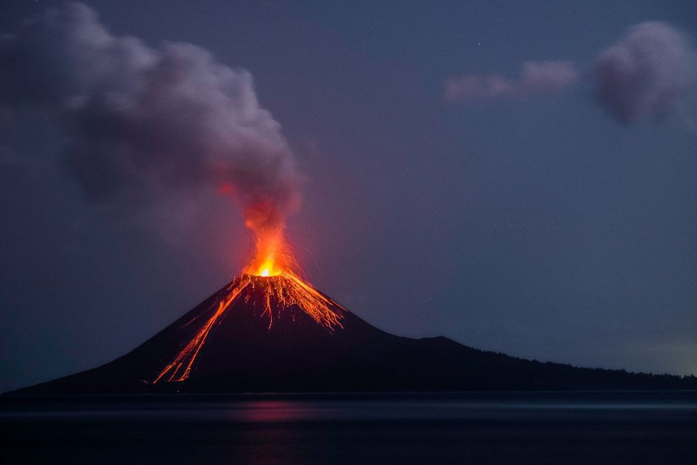 Вченими розкрита таємниця гігантського вулкана на Землі. У найбільшого вулкана у світі відняли титул.