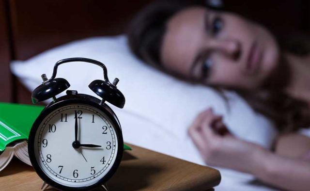 6 причин поганого сну з точки зору науки. Не спиться? От чого не треба робити перед сном.