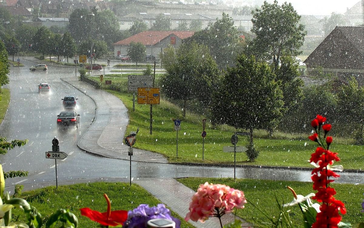 Прогноз погоди в Україні на 13 липня 2019: місцями короткочасні дощі, температура вдень до 26 градусів. В Україні очікуються короткочасні дощі, крім півдня.