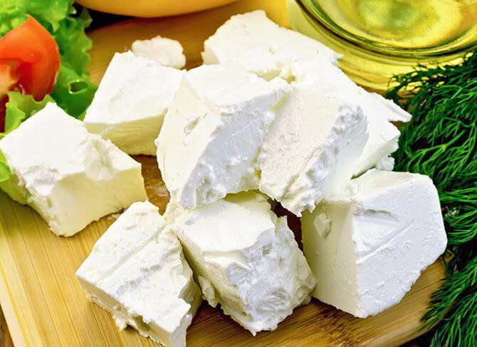 Фета: найкорисніший сир у світі, про який ніхто не говорить. Сир фета з-за своєї солоності і м'якості є унікальним. І він — найздоровіший у світі.