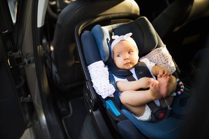 Як правильно пристебнути дитину в автокріслі?. Для безпеки дитини в автомобілі, не достатньо просто посадити її в автокрісло.