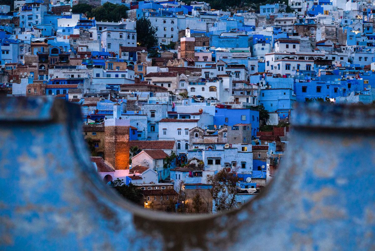 Це місто синього кольору і воно насправді існує!. В горах Марокко є справжнє диво — найсиніше місто в світі.