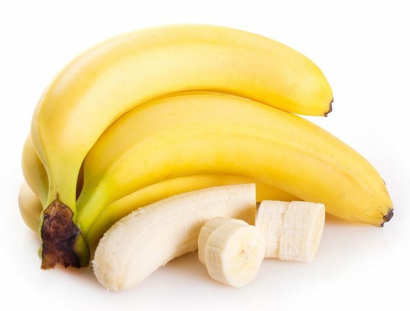 5 проблем зі здоров'ям, через які необхідно відмовитися від вживання бананів. При деяких хворобах їсти банани заборонено.