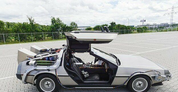 Автомобіль з фільму "Назад в майбутнє" зміг створити голландський винахідник. Цей винахід є особливо цінним для голландця.