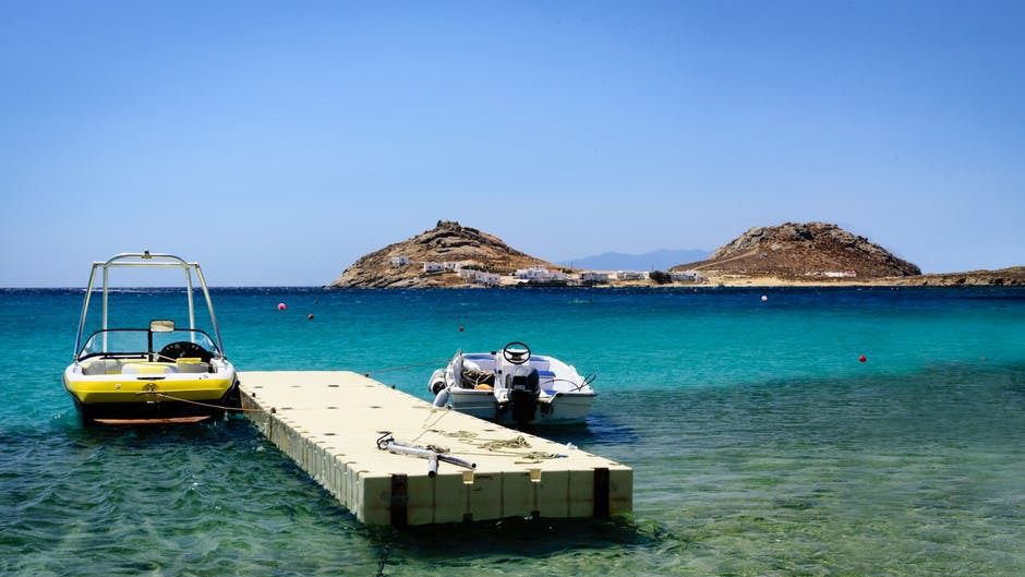 Грецький острів пропонує платити 600 євро на місяць всім охочим оселитися на ньому. Пропозиція для сучасних Робінзонів.