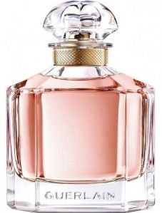 5 зігріваючих жіночих парфумів на осінь. Це найкращі аромати для осінніх вечорів.