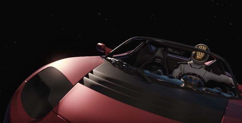 Tesla Roadster здійснив перший політ навколо Сонця. Відомо, що перший обліт навколо Сонця Tesla Roadster здійснив за 557 днів.