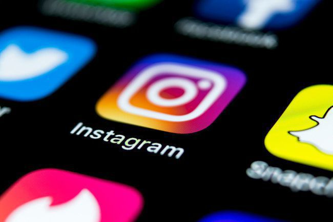 Instagram розробляє новий месенджер Threads. Новий месенджер дасть користувачам можливість ділитися не тільки повідомлення, але і локацією, швидкістю пересування, а також рівнем заряду батареї.