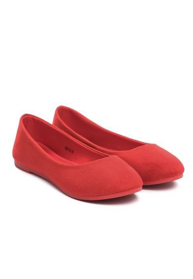 Як носити взуття червоного кольору. Червоне взуття: модний спосіб заявити про себе.
