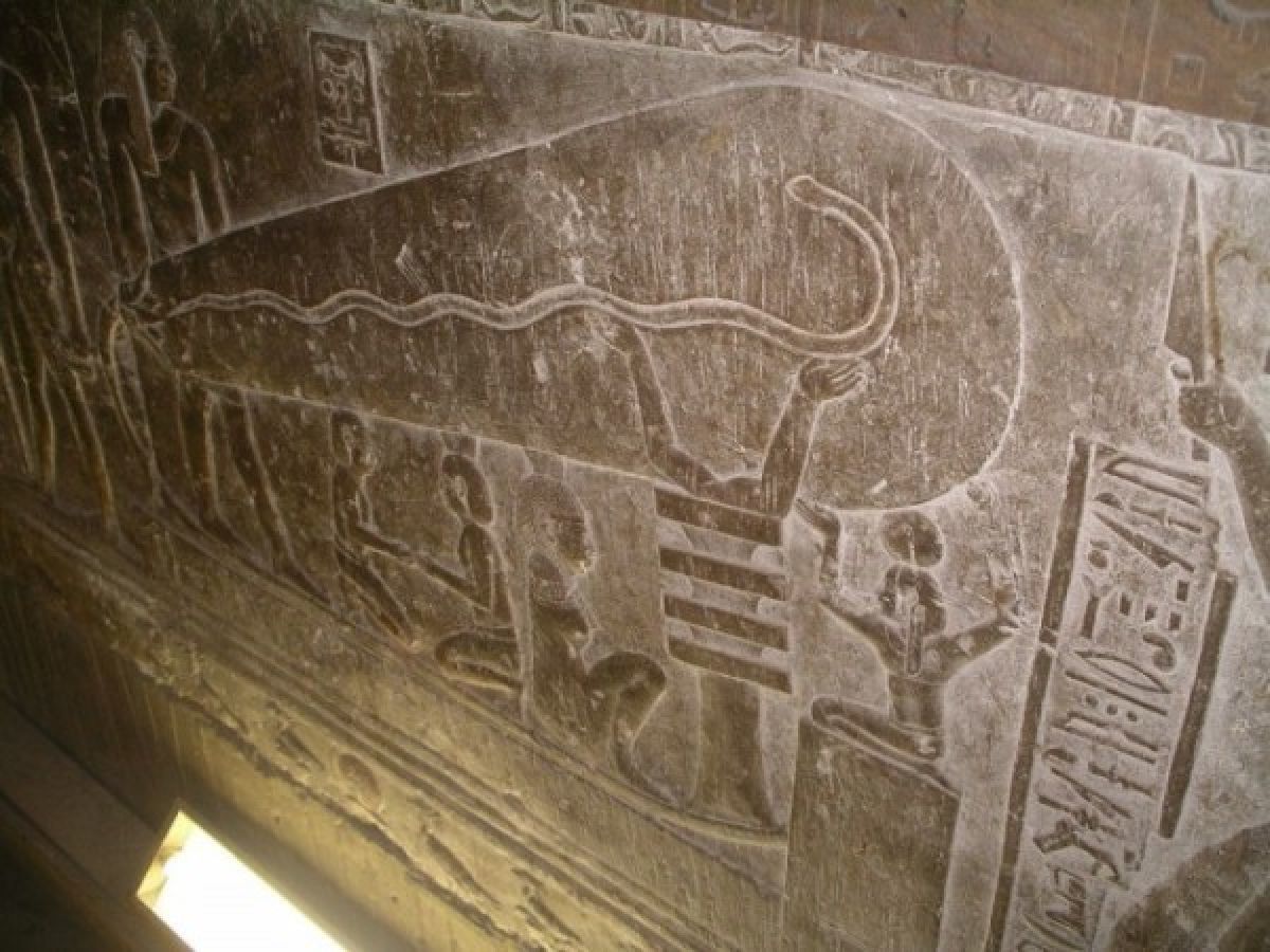 Факти того, що в стародавньому Єгипті жили прибульці. Таємничі речі дійсно змушують задуматися.
