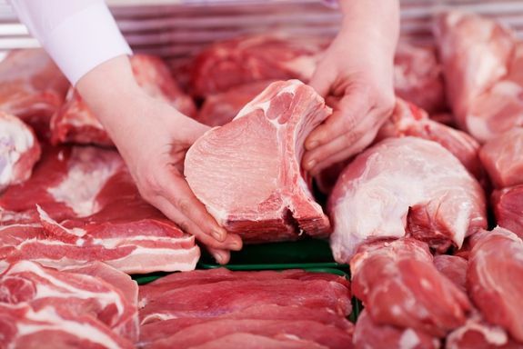 В Україні значно скоротилося виробництво свинини. Однією з причин є епідемія африканської чуми свиней.