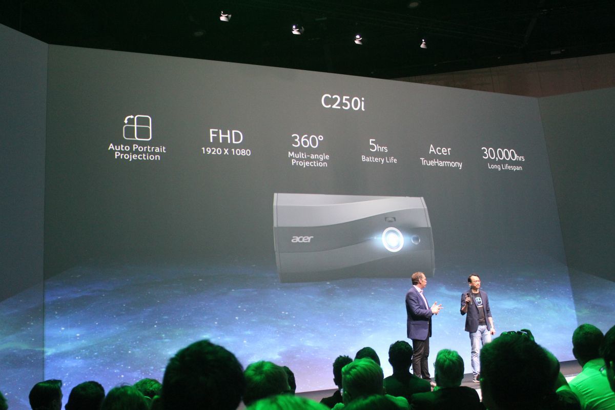 Компанія Acer презентувала публіці свої нові ґаджети. Компанія представила відразу кілька нових пристроїв.