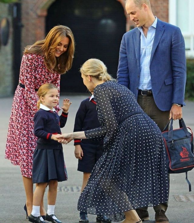 Принц Вільям і герцогиня Кейт відвели принца Джорджа і принцесу Шарлотту до школи. Ці фото вже облетіли весь світ!