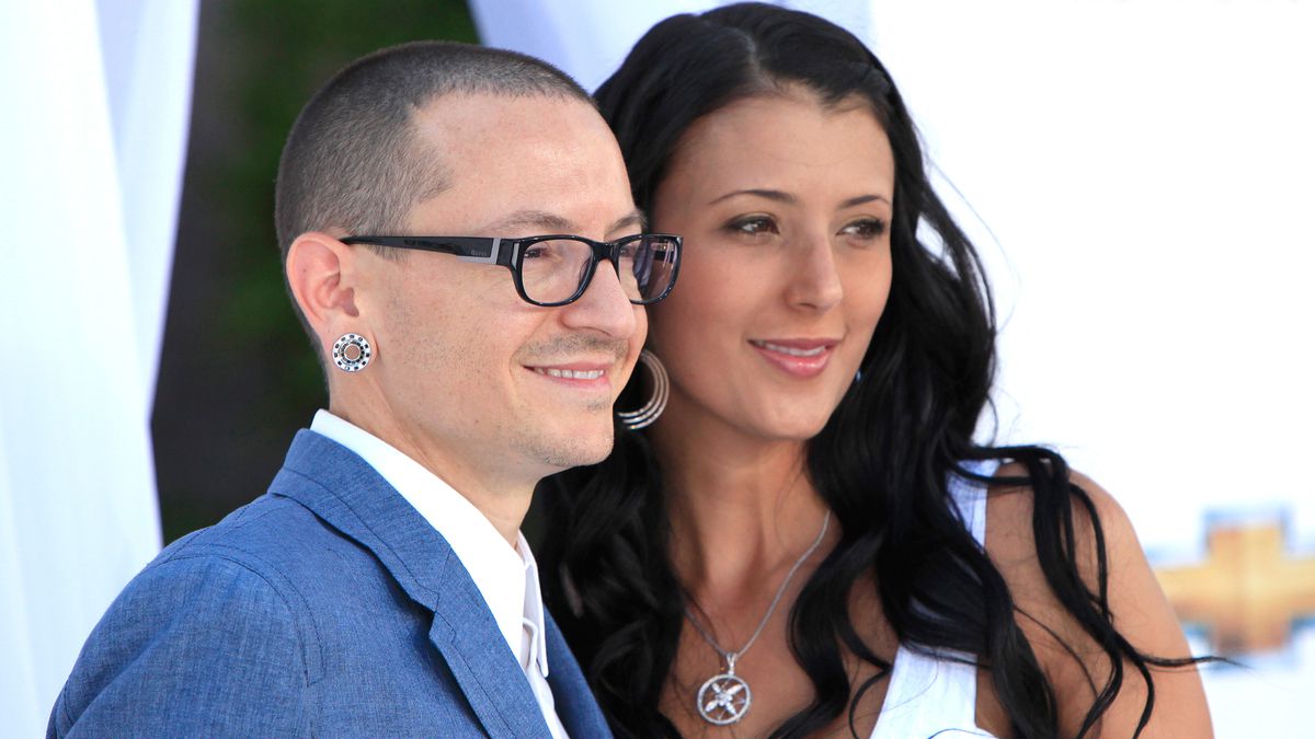 Вдова соліста Linkin Park виходить заміж. Смерть коханого — не ваша смерть. Майбутній чоловік Талинди припав до душі всім рідним її покійного чоловіка і колегам по групі.