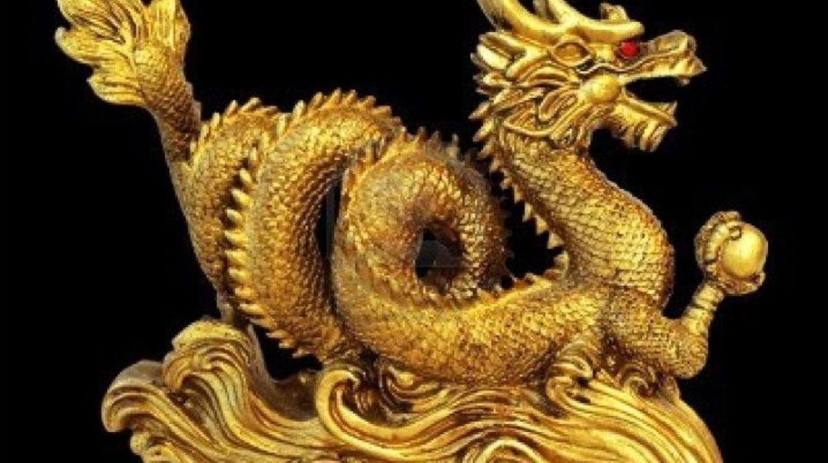У гробниці китайського аристократа знайдені «золоті дракони». Експерти припускають, що це були прикраси для декоративної посудини.