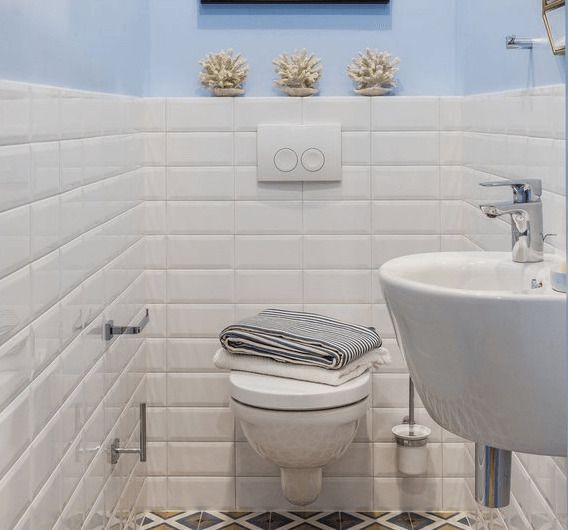 Облаштовувати ванну кімнату потрібно так, щоб вона завжди залишалася чистою: корисні лайфхаки. Як оформити ванну, щоб менше прибиратися.