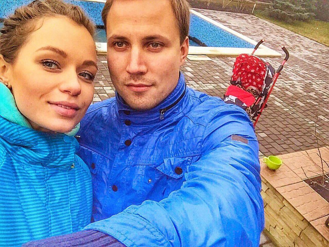 Яна Соломко розлучилася з чоловіком Олегом Солодуховим. Інформацію підтвердив колишній чоловік Яни.