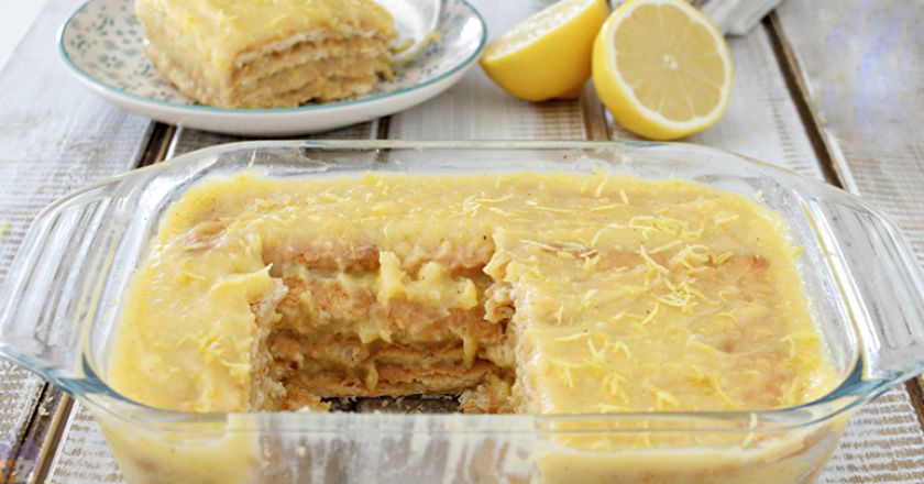 Лінивий торт із заварним лимонним кремом. Шикарний рецепт для всіх, у кого немає часу!